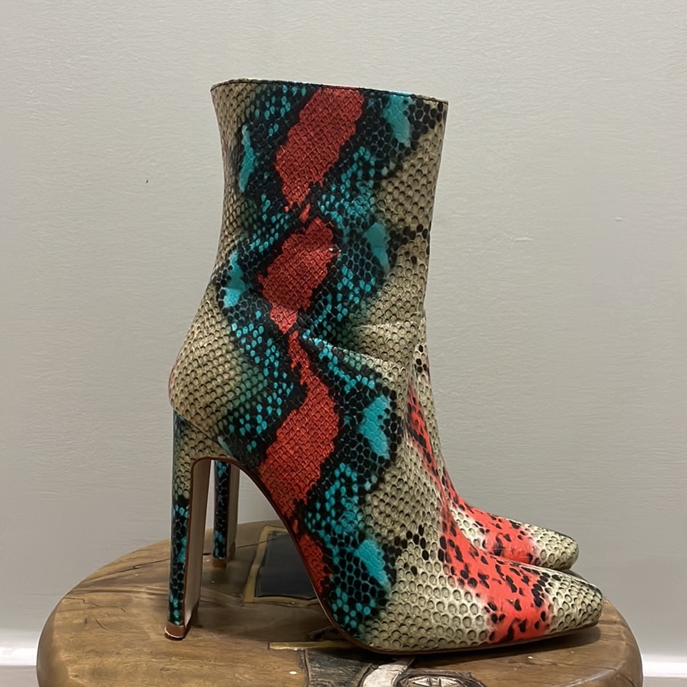 Azalea Wang Bootie . Gently Worn No Box . - image 2